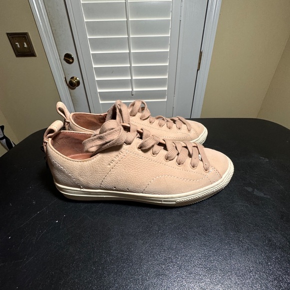 Coach pink size 5B nubuck low top sneakers - Picture 4 of 11